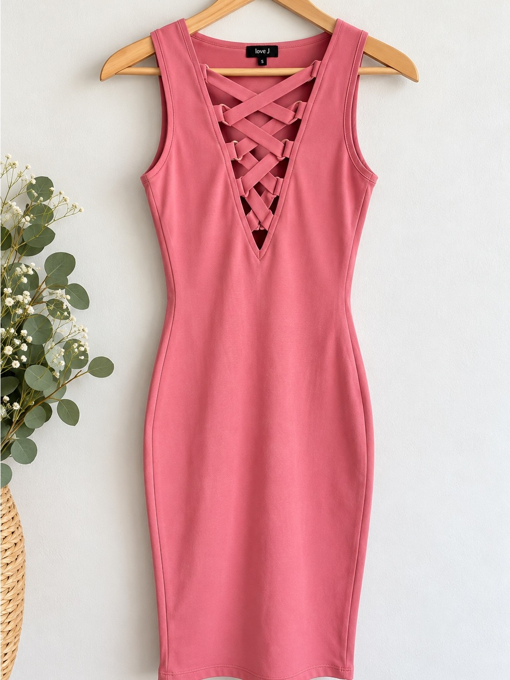 Love J Rose Bodycon NWT Lattice Bust Sz S